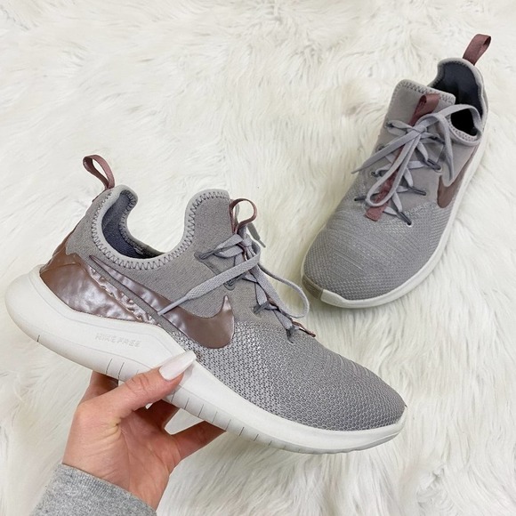 Nike Shoes - Nike Gray Wmns Free TR 8 LM Sneaker in 'Smokey Mauve’ Lace Up US Size 9.5 EUC